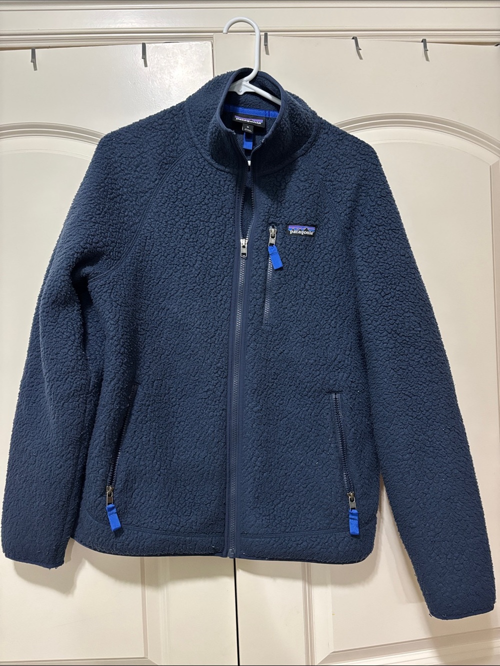 Patagonia woman’s Navy Full-Zip Sherpa Fleece Jacket